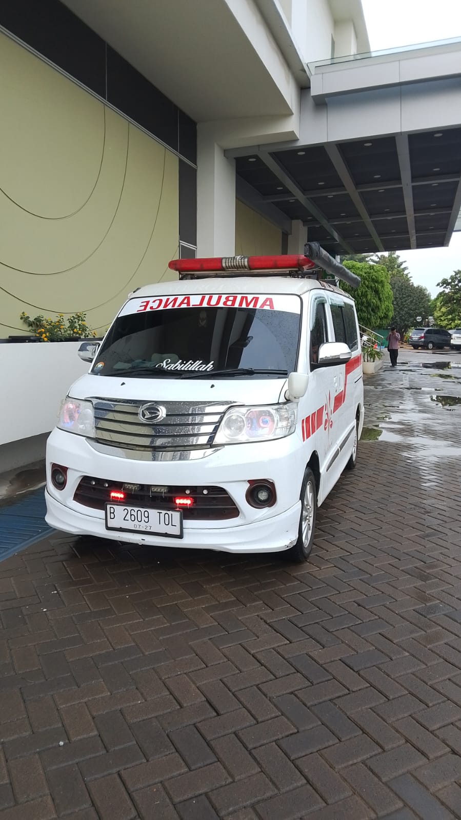 Sewa Mobil Ambulance Ciputat